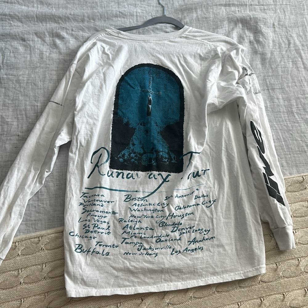 Post Malone Runaway Tour White Long Sleeve T-shirt - Picture 2 of 2